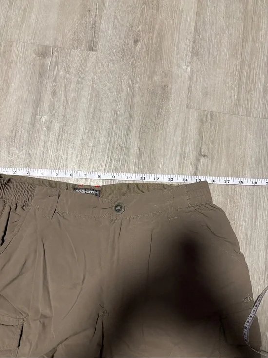 Craghoppers Men’s Cargo Trousers in Taupe Brown - Picture 2 of 3